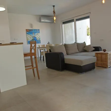 Papalina 3 * Barbat na Rabu