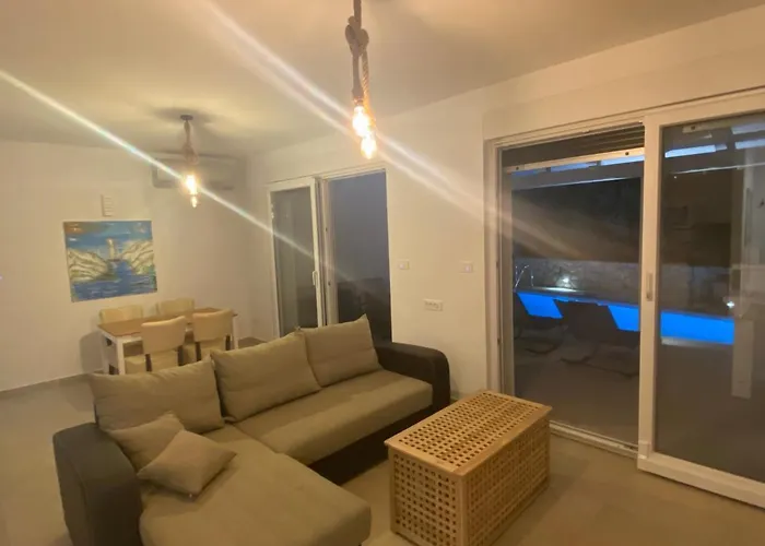 Papalina 3 *