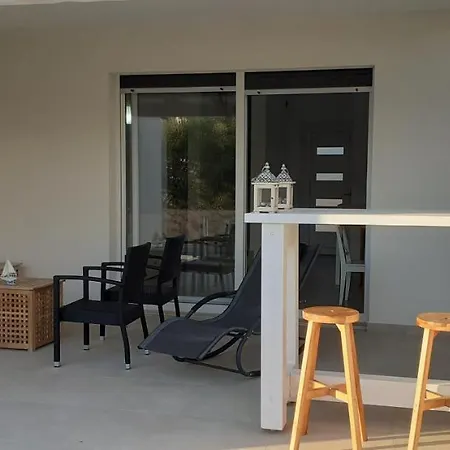 Papalina 3 Apartment Barbat na Rabu