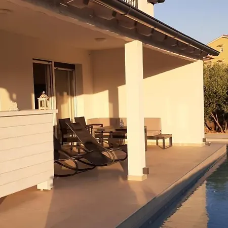 Papalina 3 * Barbat na Rabu