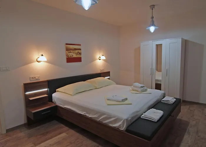 Papalina 3